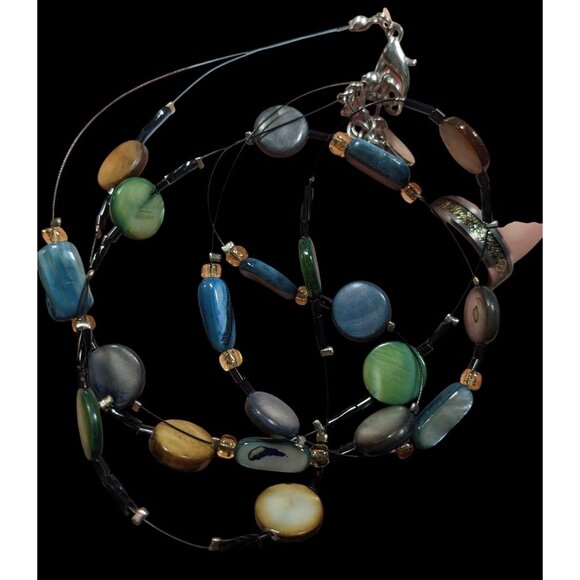 Mermaidcore Layered Rainbow Shell Beaded Station Necklace - Picture 5 of 6